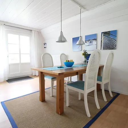 Vakantiehuis Sommerhaus Im Dunenwald Neuhaus (Mecklenburg-Vorpommern)